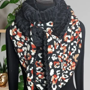 Chèche écharpe triangle | HIVER | Noir, rouge et blanc.